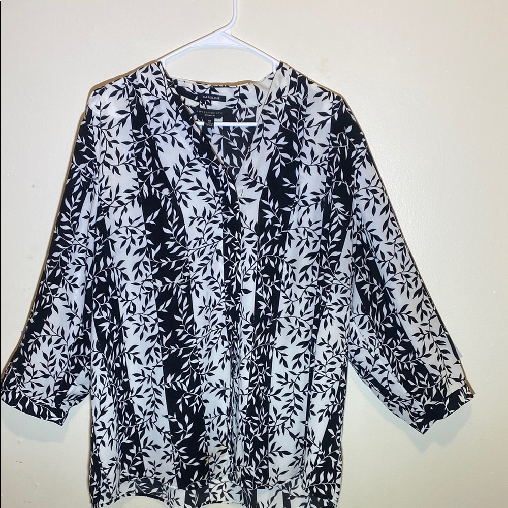 Investments Black and White Boxy Blouse with Mandarin Collar